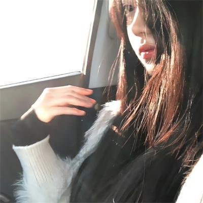 牙斗兽娘 海报